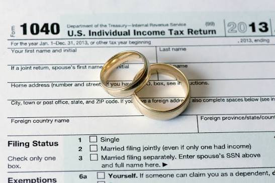 Is It Illegal to File Separate Taxes While Still Married in Pennsylvania