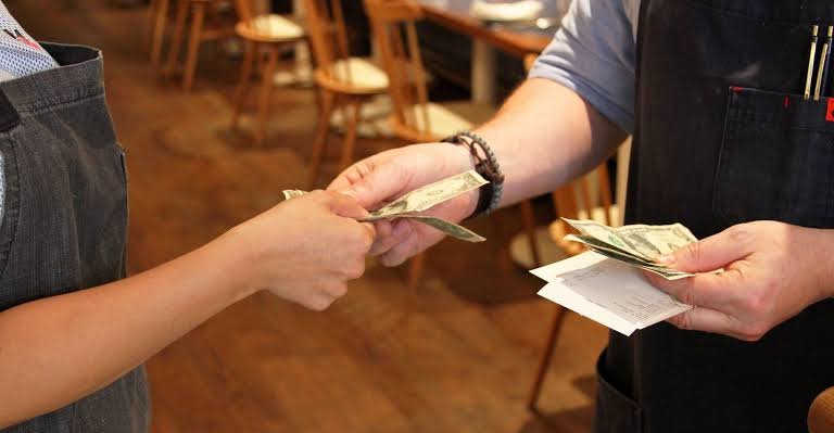 Is It Illegal to Underreport Tips as a Restaurant Server in Pennsylvania